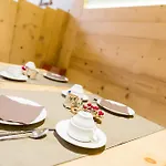 Champagne 호텔