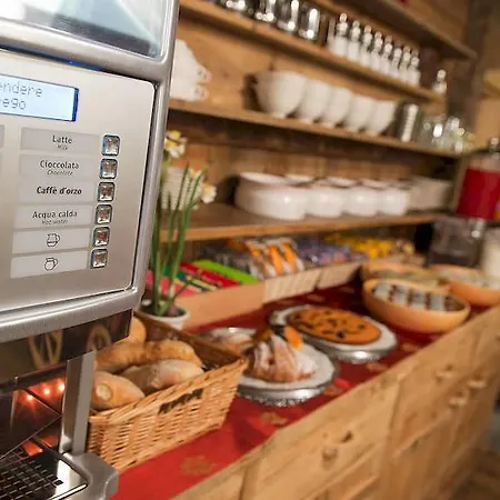 Champagne 3* リヴィーニョ