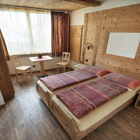 Hotel Champagne 3*