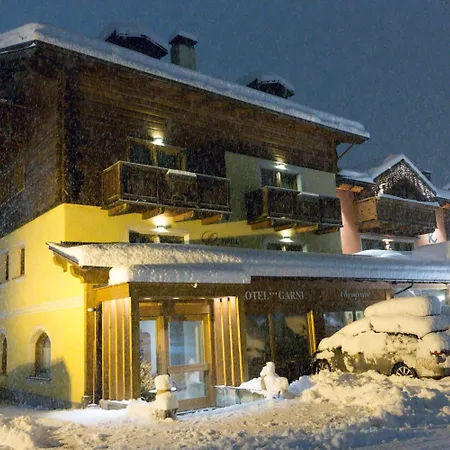 Champagne Hotel 3*