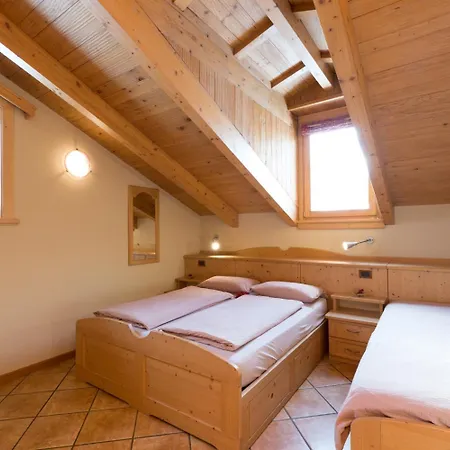 Champagne Hotel 3*