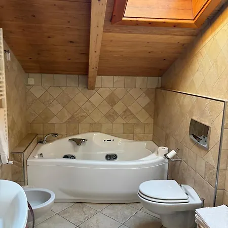Champagne Hotel