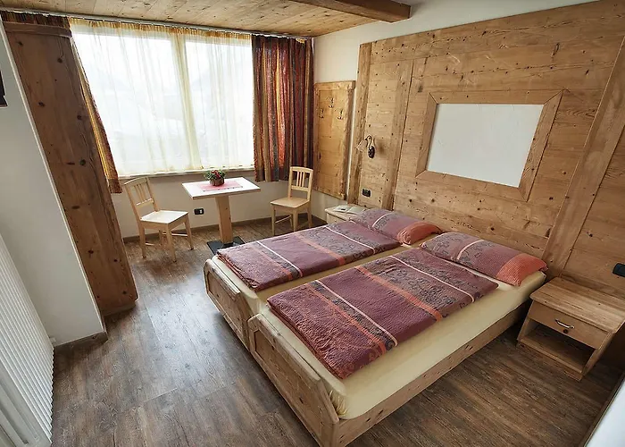 Hotell Champagne 3*