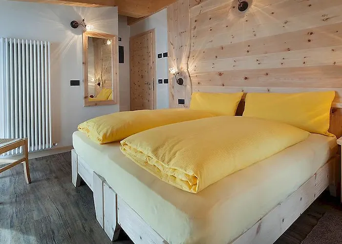 Champagne Otel Livigno